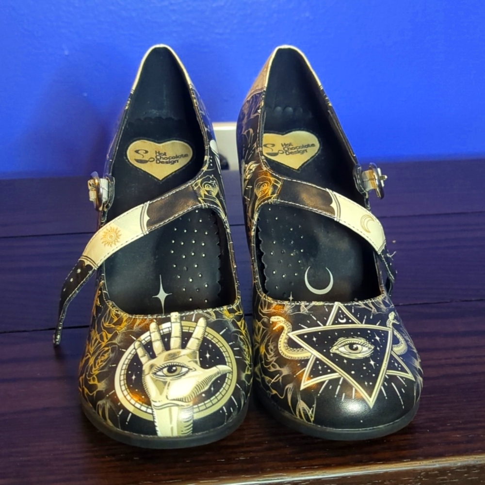 Hot Chocolate Shoes, Esoteric High Heels